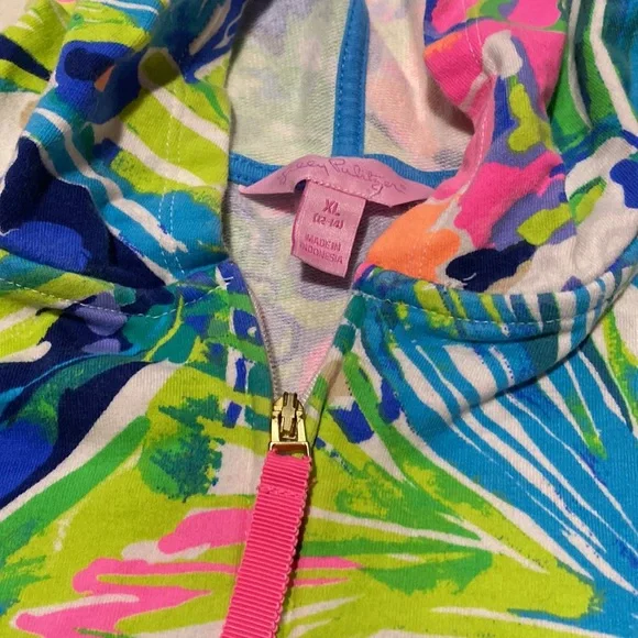 Lilly Pulitzer hooded zip up - Picture 5 of 7